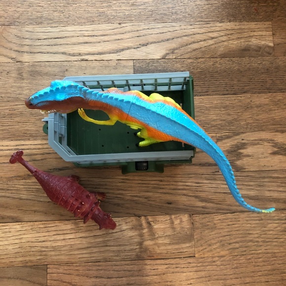 T. Rex Dinosaur Toy Set With Trailer - Picture 1 of 3